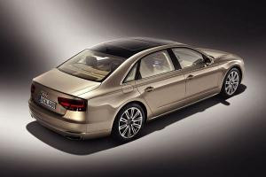 Audi pr�sente l'Audi A8 L � P�kin